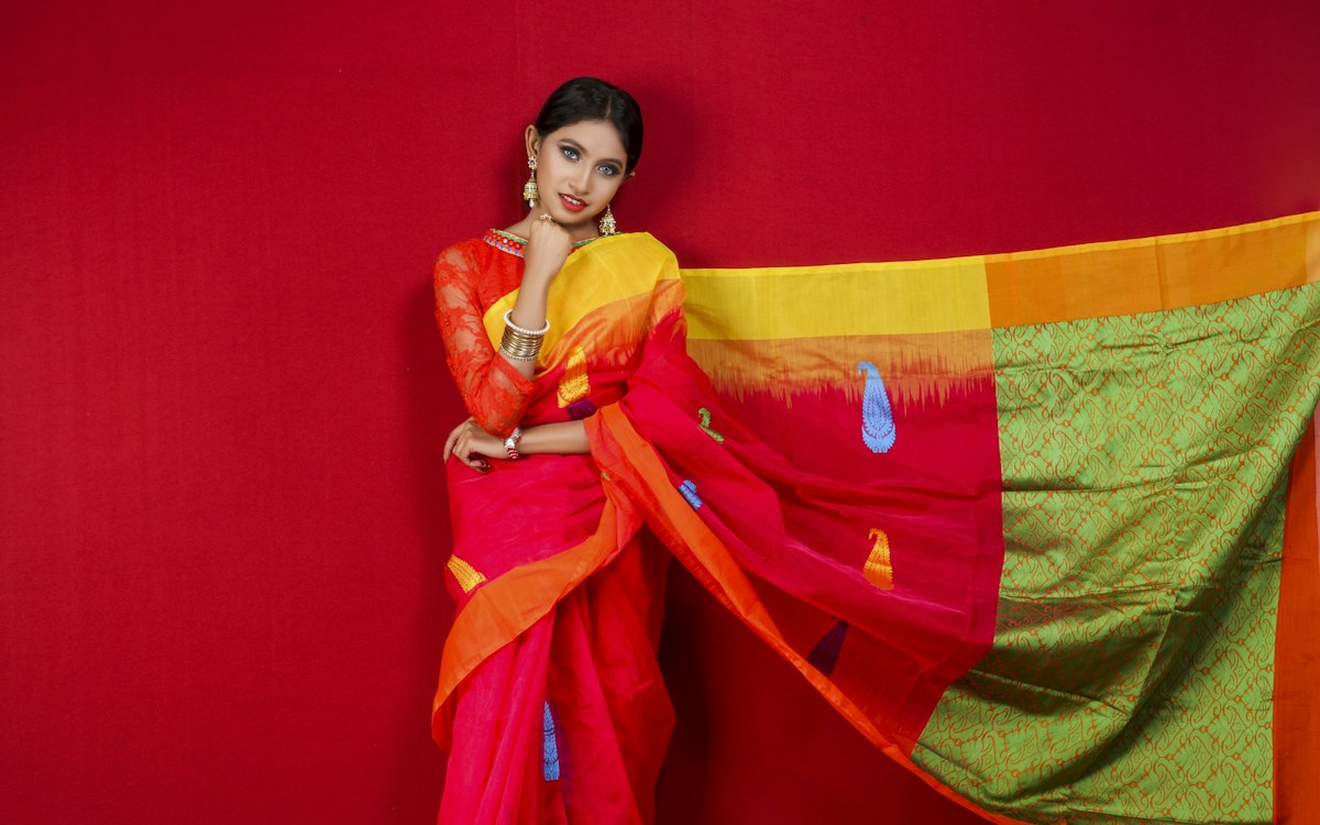 শাড়ির সঙ্গে মানানসই গয়না বাছাই