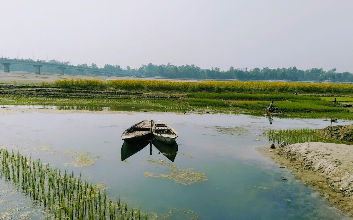 বগুড়ায় দই মেলায় হাজারো মানুষের ভিড়